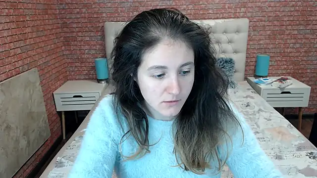 Snapshot of Holliy_Cooper chatting on October 17, 8:06 am Holliy Cooper online show from October 17, 8:06 am