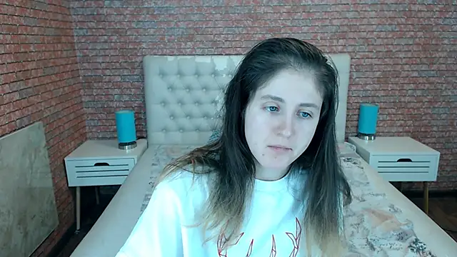 Snapshot of Holliy_Cooper chatting on November 12, 8:26 am Holliy Cooper online show from November 12, 8:26 am