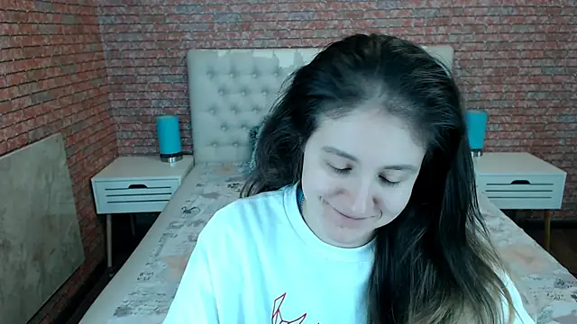 Snapshot of Holliy_Cooper chatting on November 15, 8:22 am Holliy Cooper online show from November 15, 8:22 am