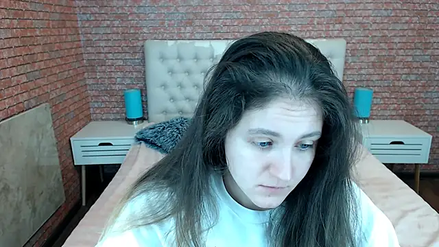 Snapshot of Holliy_Cooper chatting on November 19, 7:08 am Holliy Cooper online show from November 19, 7:08 am