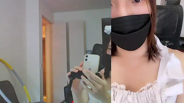 Snapshot of pika_ru chatting on February 13, 7:03 am pika ru online show from February 13, 7:03 am