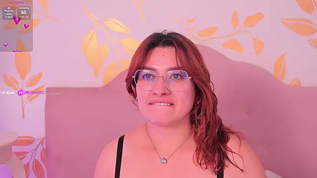 Snapshot of alix_bay chatting on April 17, 8:45 pm alix bay online show from April 17, 8:45 pm