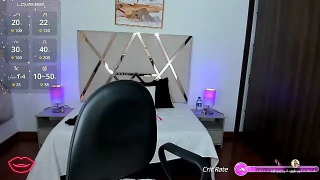 carolynne18 online show from January 15, 12:15 pm