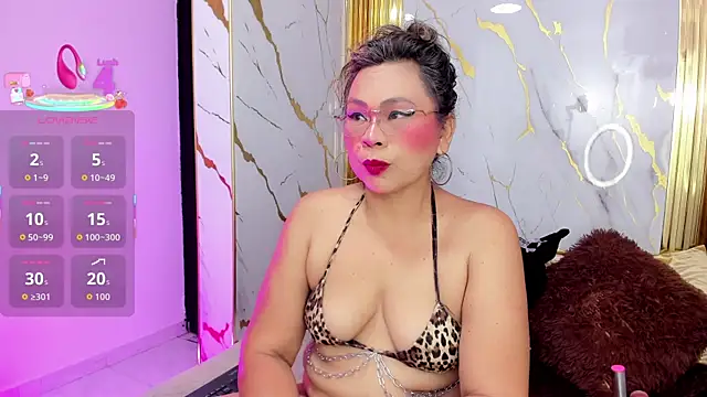 dianamilf online show from November 26, 2:56 am