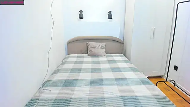 liloneforyou online show from October 11, 12:58 pm