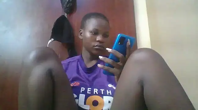prettychic5 online show from December 21, 8:07 am