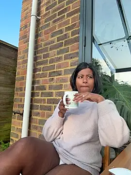 RoseMelanie online show from May 7, 6:08 am