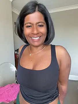 RoseMelanie online show from May 16, 12:15 pm