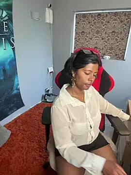 RoseMelanie online show from May 23, 7:02 am