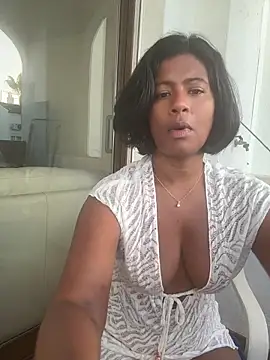 RoseMelanie online show from June 8, 5:52 am