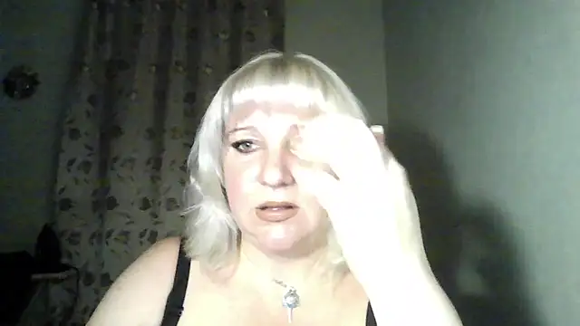 MeilomaWesa online show from November 7, 2:06 pm