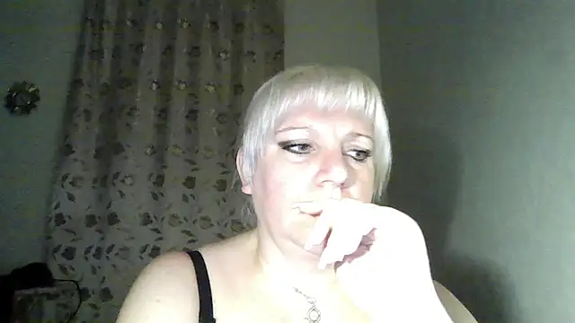 MeilomaWesa online show from November 17, 2:01 pm