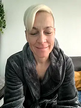 DarleenHot online show from October 25, 7:16 am