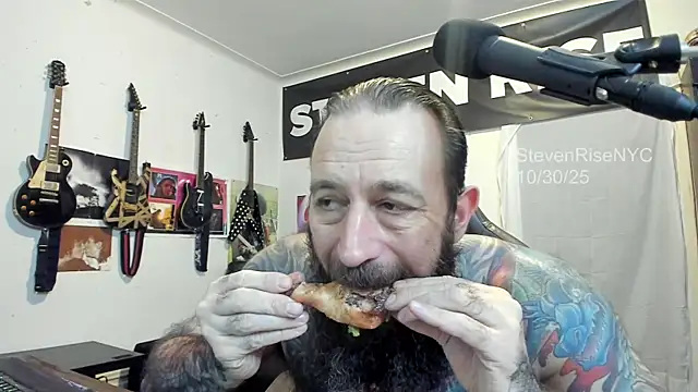 StevenRiseNYC online show from October 31, 2:34 am