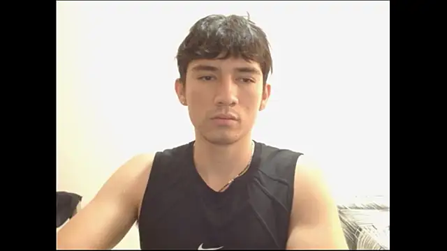 Snapshot of ChicoMaloFfF chatting on March 17, 3:26 pm ChicoMaloFfF online show from March 17, 3:26 pm