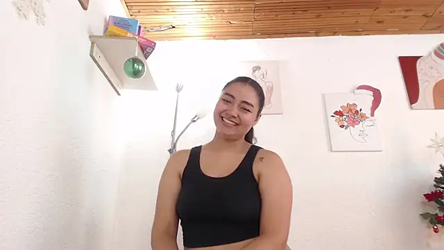  Kim  M online show from December 20, 3:31 pm