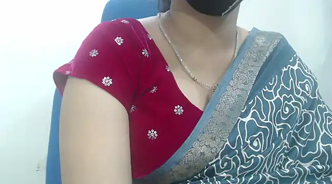 Snapshot of Lovely_Siri_23 chatting on January 23, 9:50 pm Lovely Siri 23 online show from January 23, 9:50 pm