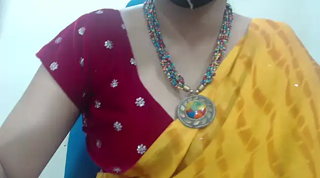 Snapshot of Lovely_Siri_23 chatting on February 1, 6:40 pm Lovely Siri 23 online show from February 1, 6:40 pm