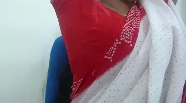 Snapshot of Lovely_Siri_23 chatting on March 1, 10:24 am Lovely Siri 23 online show from March 1, 10:24 am