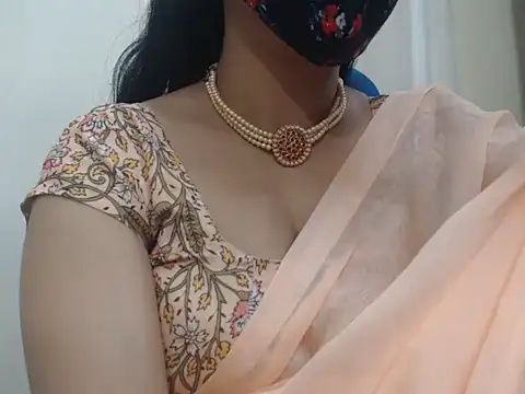 Lovely Siri 23 online show from December 14, 6:23 pm