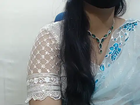 Lovely Siri 23 online show from January 8, 5:59 pm