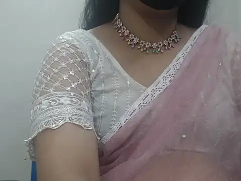 Lovely Siri 23 online show from May 14, 3:41 pm