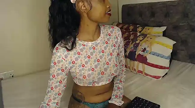 Snapshot of Adirah_South chatting on February 19, 12:55 pm Adirah South online show from February 19, 12:55 pm