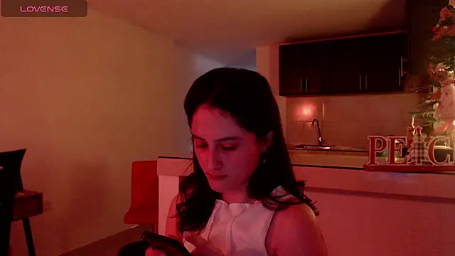 AlissonnFoxx online show from December 27, 10:37 pm