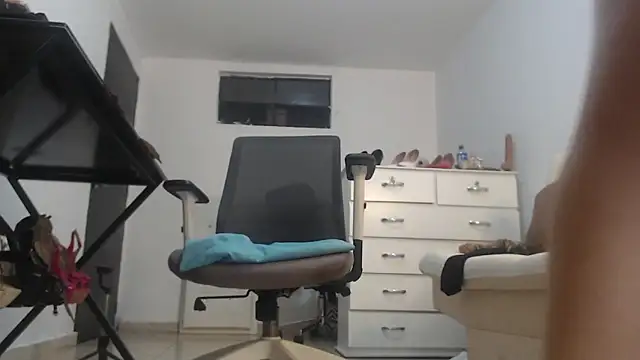 ammarahot7777 online show from March 28, 12:32 am