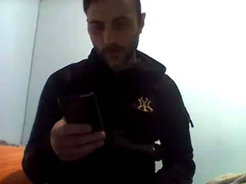 coppiasenzacensura online show from February 14, 3:26 pm