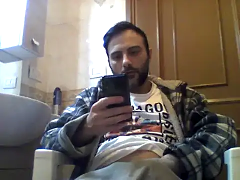 coppiasenzacensura online show from March 1, 1:40 pm