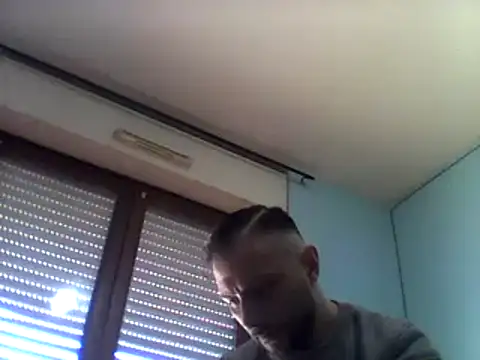 coppiasenzacensura online show from March 11, 10:07 am