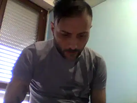 coppiasenzacensura online show from March 18, 3:31 pm