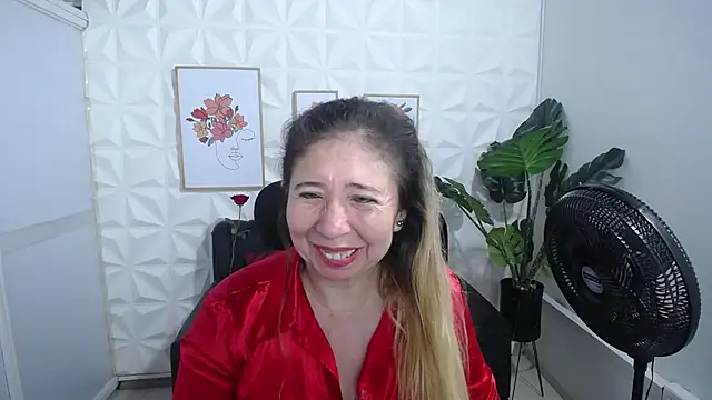 Valentinaa mature online show from February 15, 12:04 am