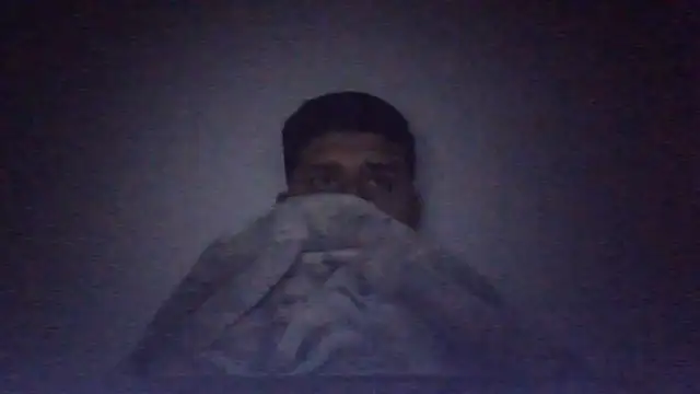 Snapshot of fmikefake chatting on December 30, 2:42 am fmikefake online show from December 30, 2:42 am