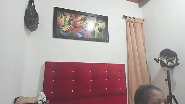 Snapshot of Alissamore3 chatting on July 1, 9:03 pm Alissamore3 online show from July 1, 9:03 pm