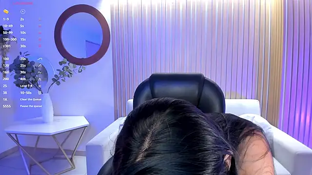 LizzHamilton   online show from March 9, 12:42 am