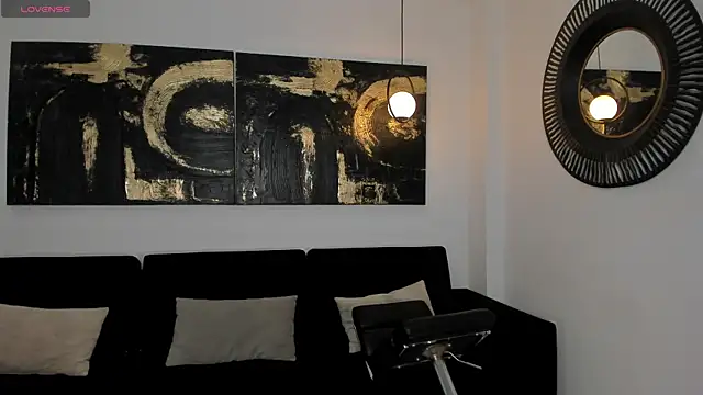 Snapshot of LizzHamilton__ chatting on March 8, 3:16 pm LizzHamilton online show from March 8, 3:16 pm