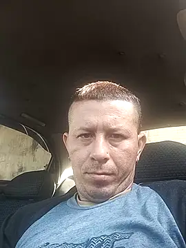 Snapshot of Somospareja1987 chatting on April 10, 1:38 pm Somospareja1987 online show from April 10, 1:38 pm