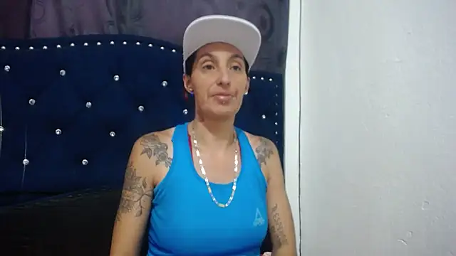 anyu1306 online show from December 29, 9:20 pm