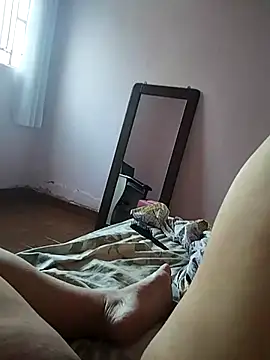 loiradiva29 online show from December 8, 8:04 pm