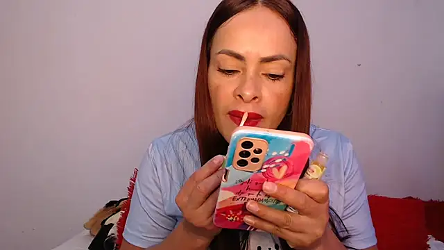 Snapshot of susana07 chatting on November 10, 12:04 pm susana07 online show from November 10, 12:04 pm