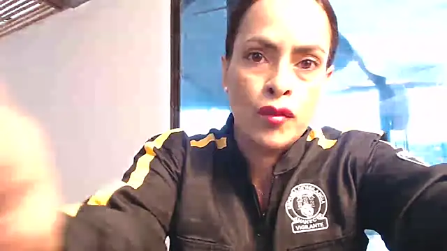 Snapshot of susana07 chatting on February 18, 11:39 am susana07 online show from February 18, 11:39 am