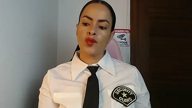 Snapshot of susana07 chatting on March 20, 12:21 pm susana07 online show from March 20, 12:21 pm