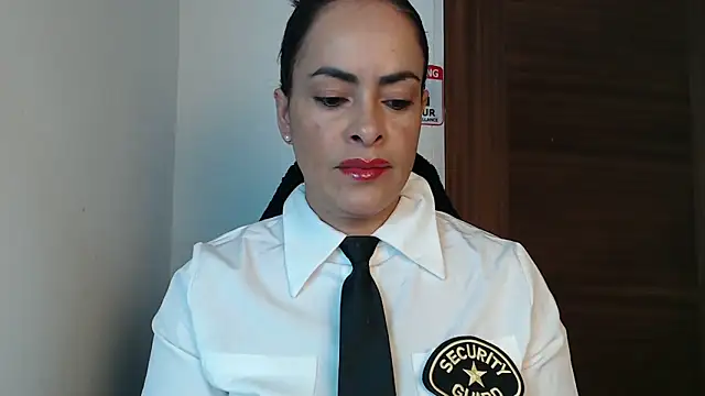 Snapshot of susana07 chatting on March 21, 12:21 pm susana07 online show from March 21, 12:21 pm