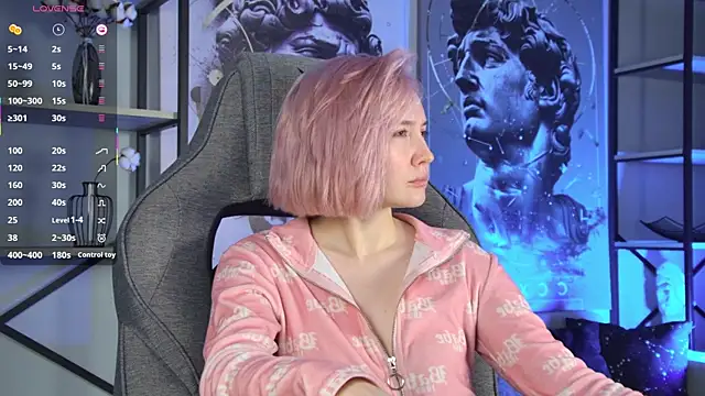 ReiYosimoto online show from November 5, 5:02 pm