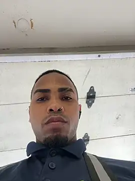 Diosn111 online show from December 18, 1:06 pm