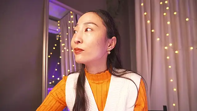 1reisatumi  online show from November 21, 1:32 pm