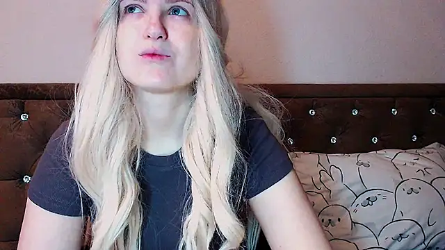 Sara4uu online show from November 23, 12:32 am