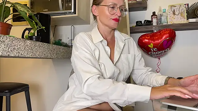 mommy nadin online show from February 24, 11:41 pm